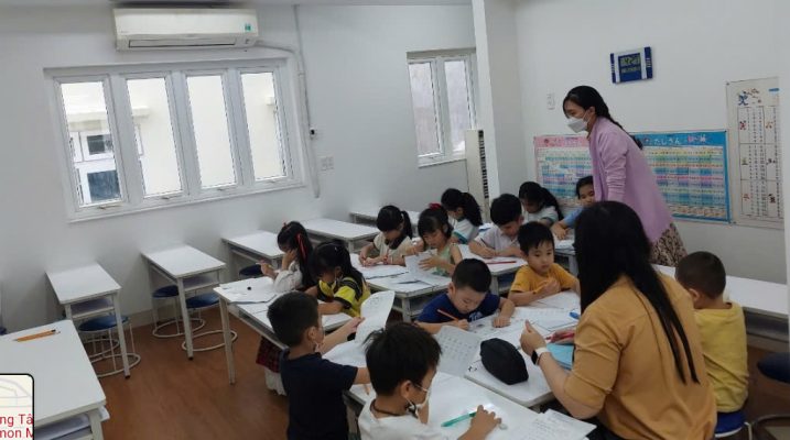 Lớp học Kumon Mỹ Hưng