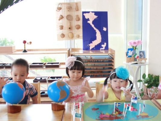 mầm non song ngữ montessori smiling fingers