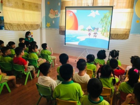 mầm non bông sen xanh linh tây