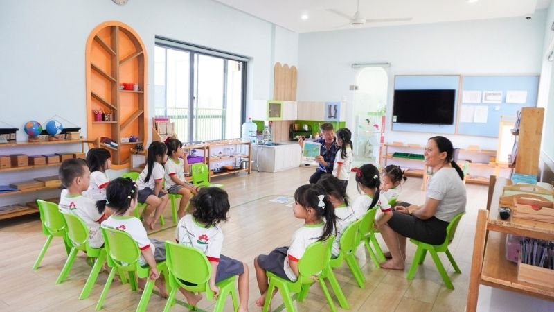 Trẻ được tương tác trực tiếp với giáo viên bản ngữ