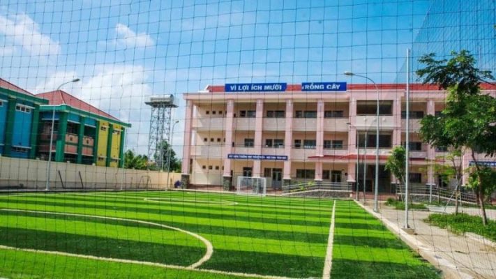 Sân chơi bãi tập tại trường Tam Đông 2